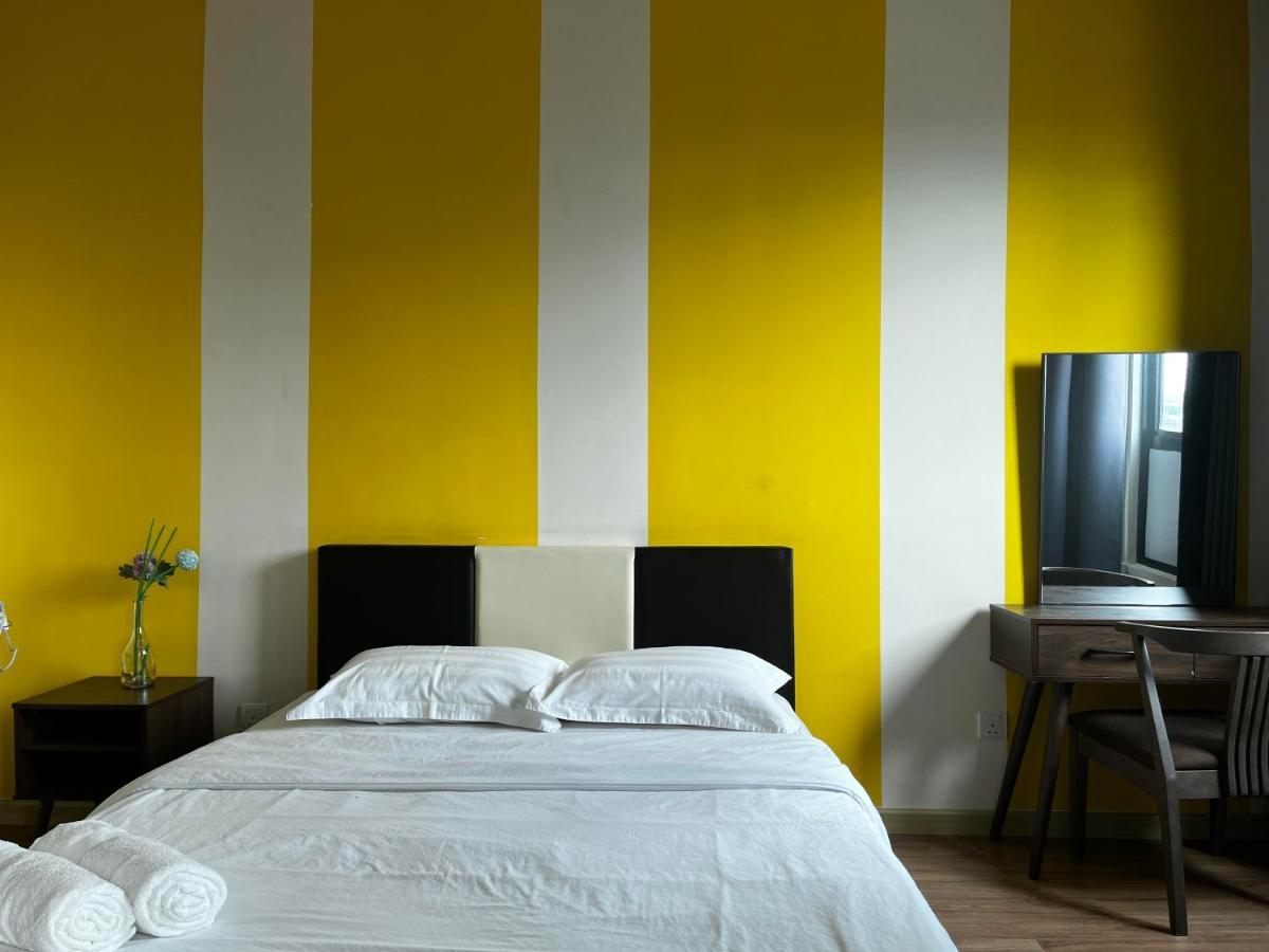 Casa Rv Homestay Mkh Boulevard カジャン エクステリア 写真