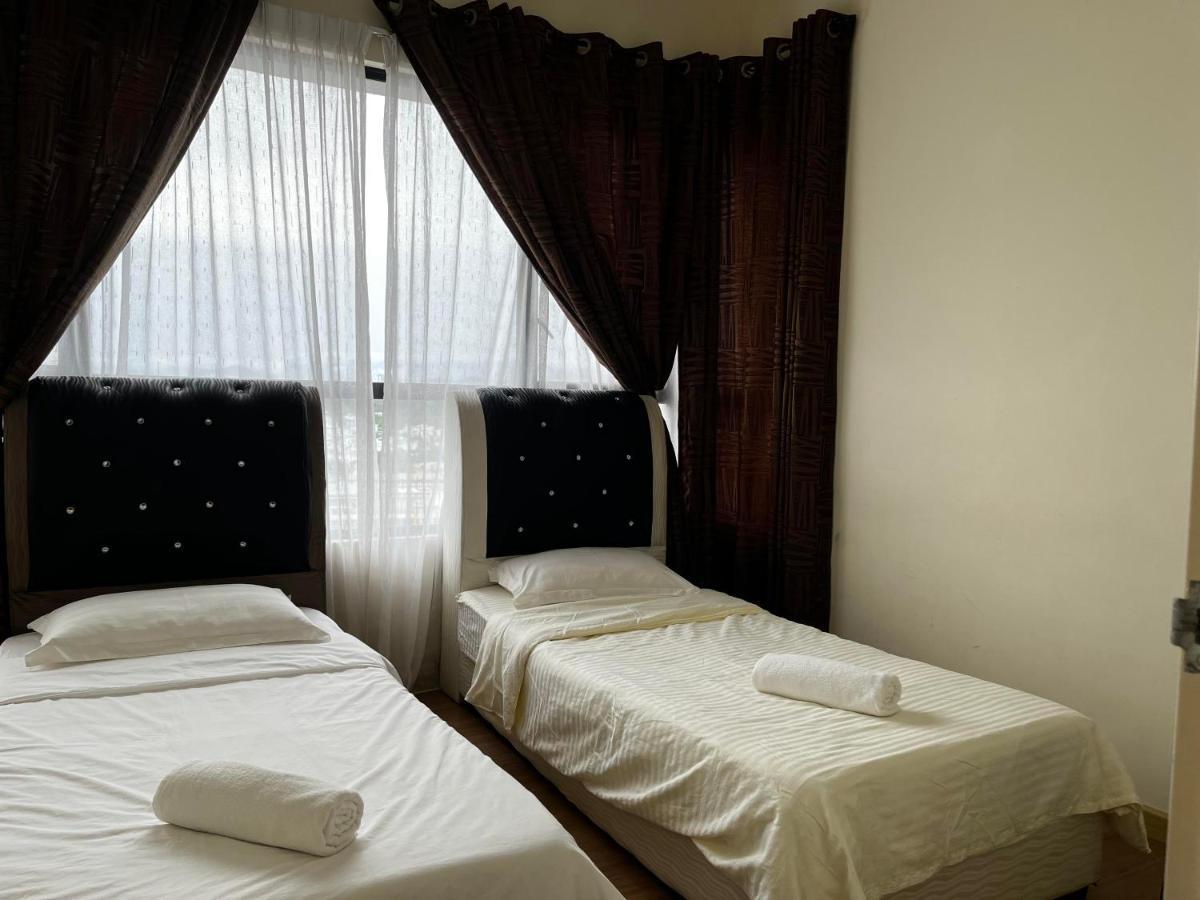 Casa Rv Homestay Mkh Boulevard カジャン エクステリア 写真
