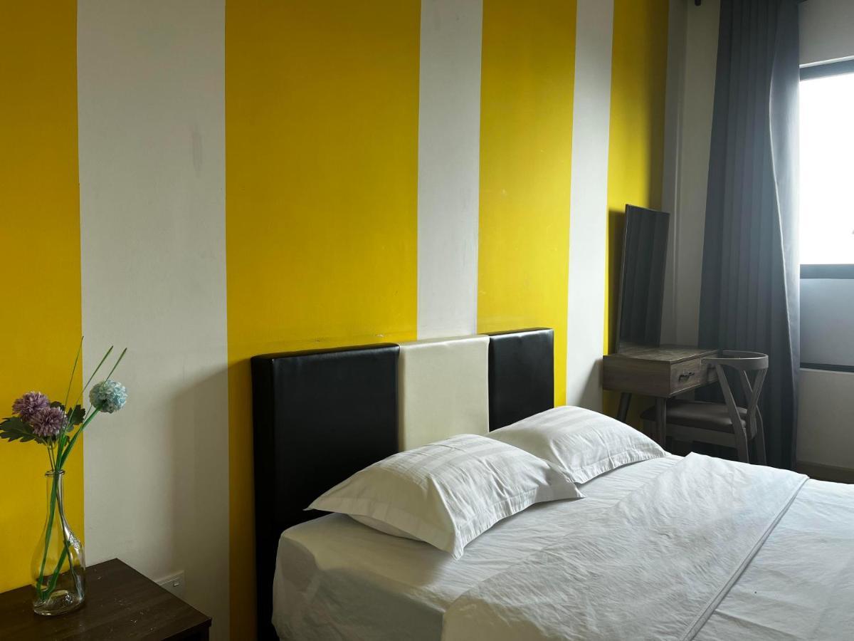 Casa Rv Homestay Mkh Boulevard カジャン エクステリア 写真