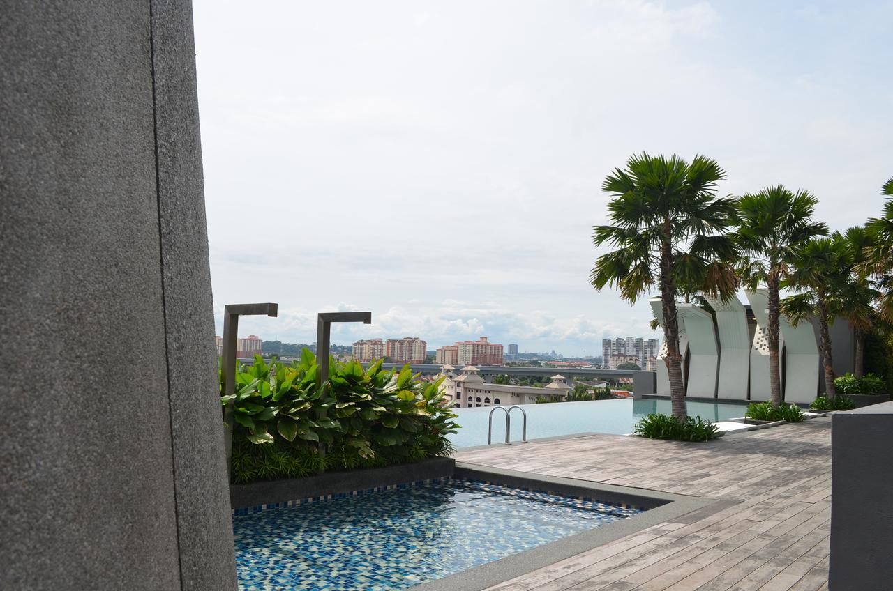 Casa Rv Homestay Mkh Boulevard カジャン エクステリア 写真