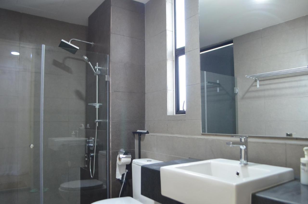 Casa Rv Homestay Mkh Boulevard カジャン エクステリア 写真